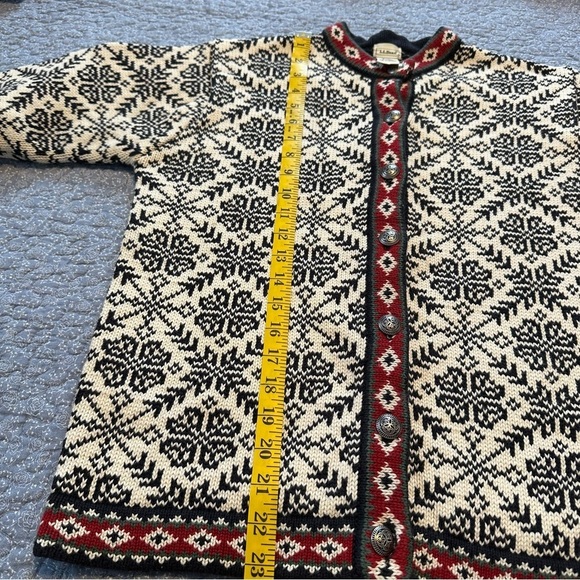 LL Bean Cardigan Wool Made in Australia Navy Cream & Red Aztec Vintage Size S/M - Picture 7 of 10